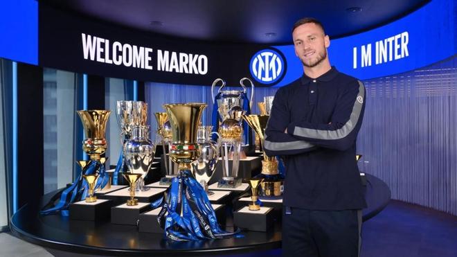 爱游戏体育官网-关键时刻斯图加特备战欧超杯；防线松动细节曝光；管理层满意；赛程密集仍需轮换的简单介绍